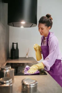 Deep cleaning service Millburn NJ – kitchen stovetop degreasing and appliance cleaning