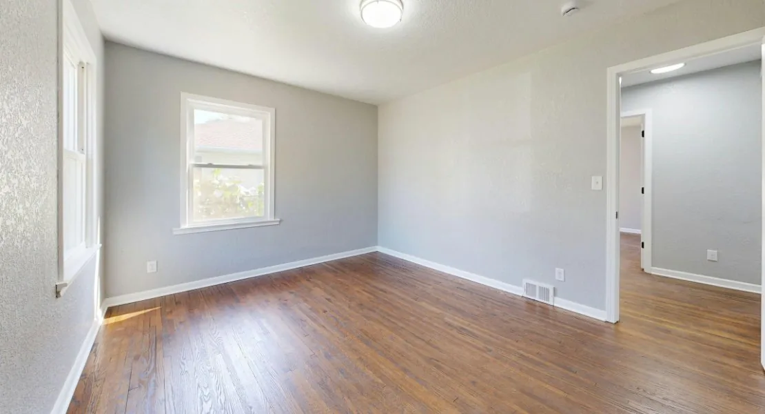 Move out cleaning North Plainfield NJ - empty room professionally cleaned before property handover